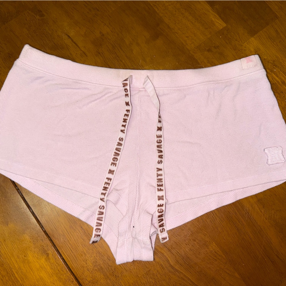 Savage X Fenty Pink Ladder-Trim shorts